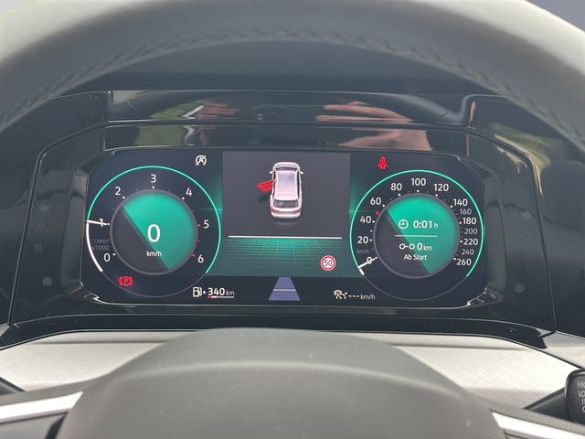 Golf VIII Variant 2.0 TDI Life SHZ NAVI ACC LED