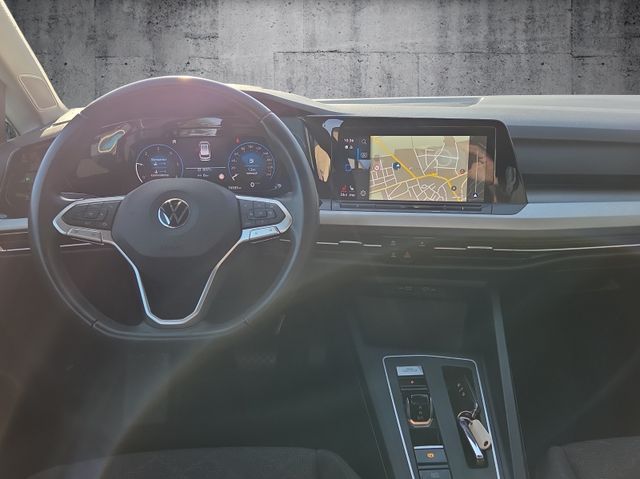 Golf Variant LIFE 2.0 TDI SCR DSG AHK