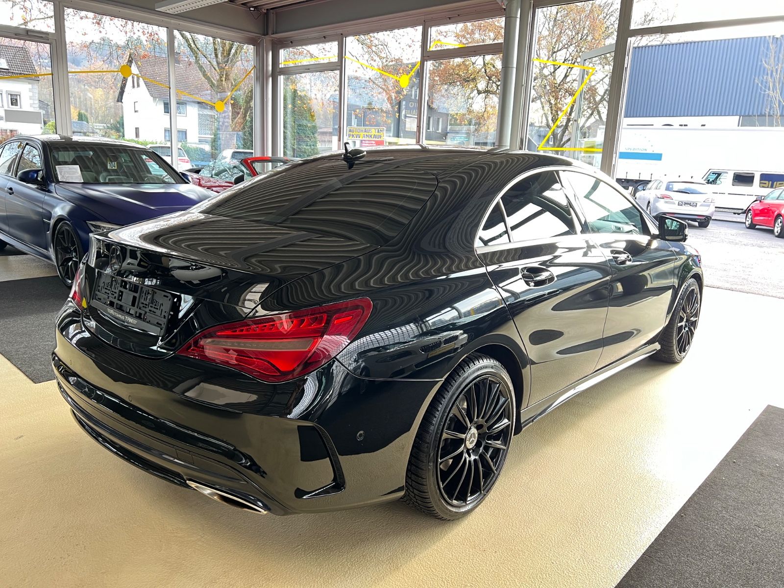 Fahrzeugabbildung Mercedes-Benz CLA 250 4Matic AMG Line *SCHECKHEFT BEI MERCEDES