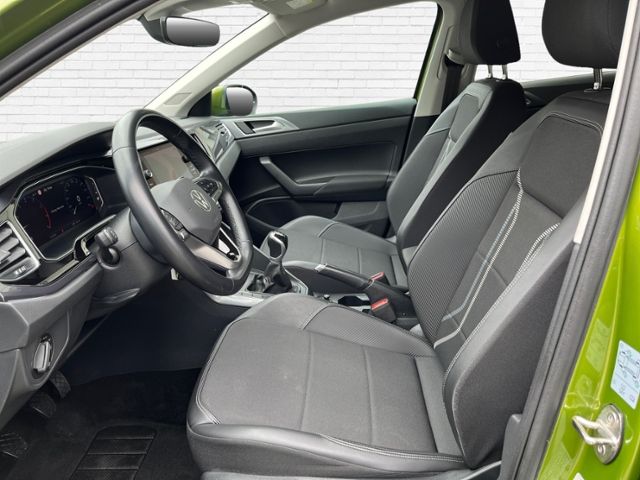 Fahrzeugabbildung Volkswagen Taigo Style 1.0 TSI KLIMA LED NAVI LEDER ALU