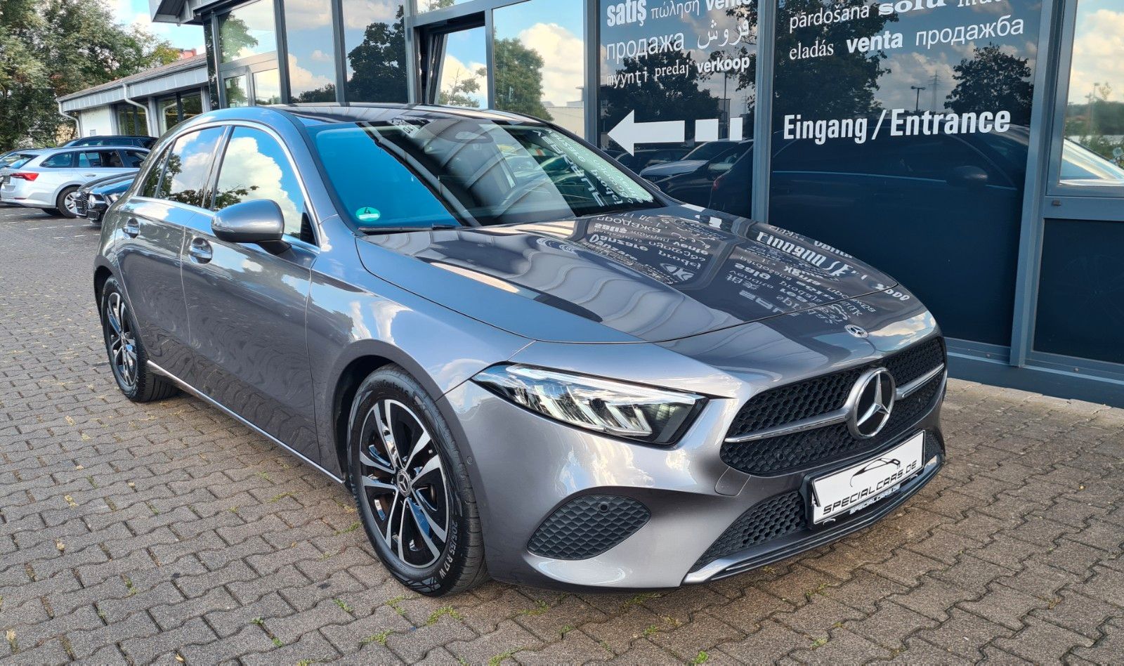 Mercedes-Benz A 180 7G DCT - WIDE - NAVI - LED - CAM - 8 x ALU