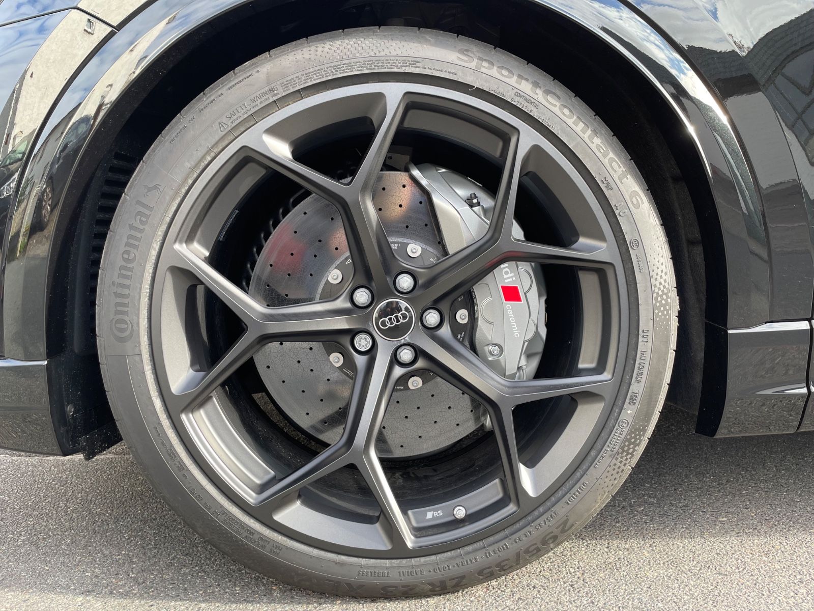 Fahrzeugabbildung Audi RSQ8 Performance Facelift |Keramik|305|Designpak