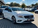 Mercedes-Benz A180 7G-DCT"BlueEfficiency"Style"PANO"NAVI"LEDER - Mercedes-Benz A 180: Blueefficiency