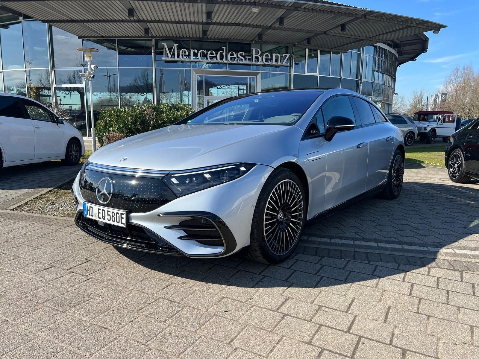 Fahrzeugabbildung Mercedes-Benz EQS 580 4M AMG Premium+ HYPER Massage HAL Carbon
