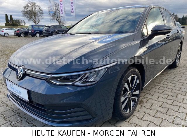 Volkswagen Golf VIII 1,5TSi SHZ PDC ACC LED Garantie 36 Mo