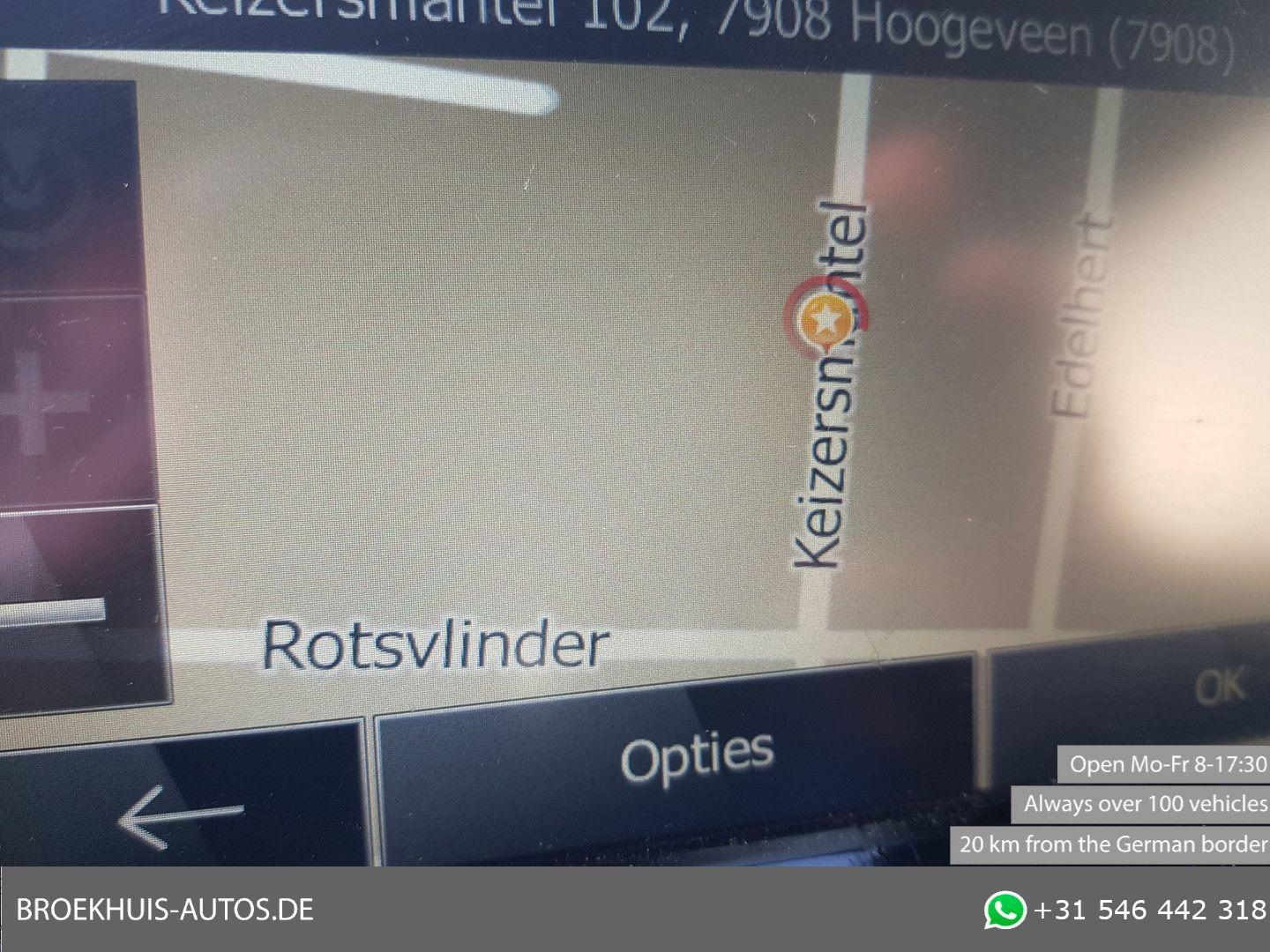 Renault Clio 2015 — photo 19