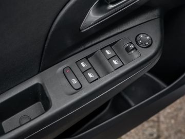 Opel Corsa F 1.2 GS Komfort-Paket Spurhalteassistent