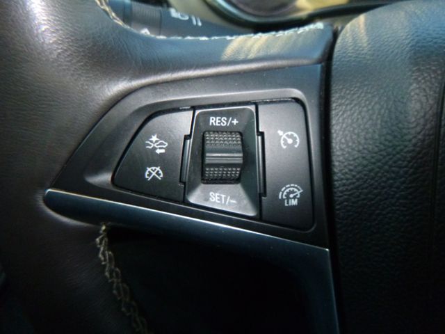 Fahrzeugabbildung Opel Mokka X >Allrad/Navi/KAM/Sitheiz/PDC<