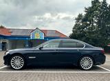 BMW 730d xDrive auf 20" Felge - BMW mit Diesel-Antrieb: Blau