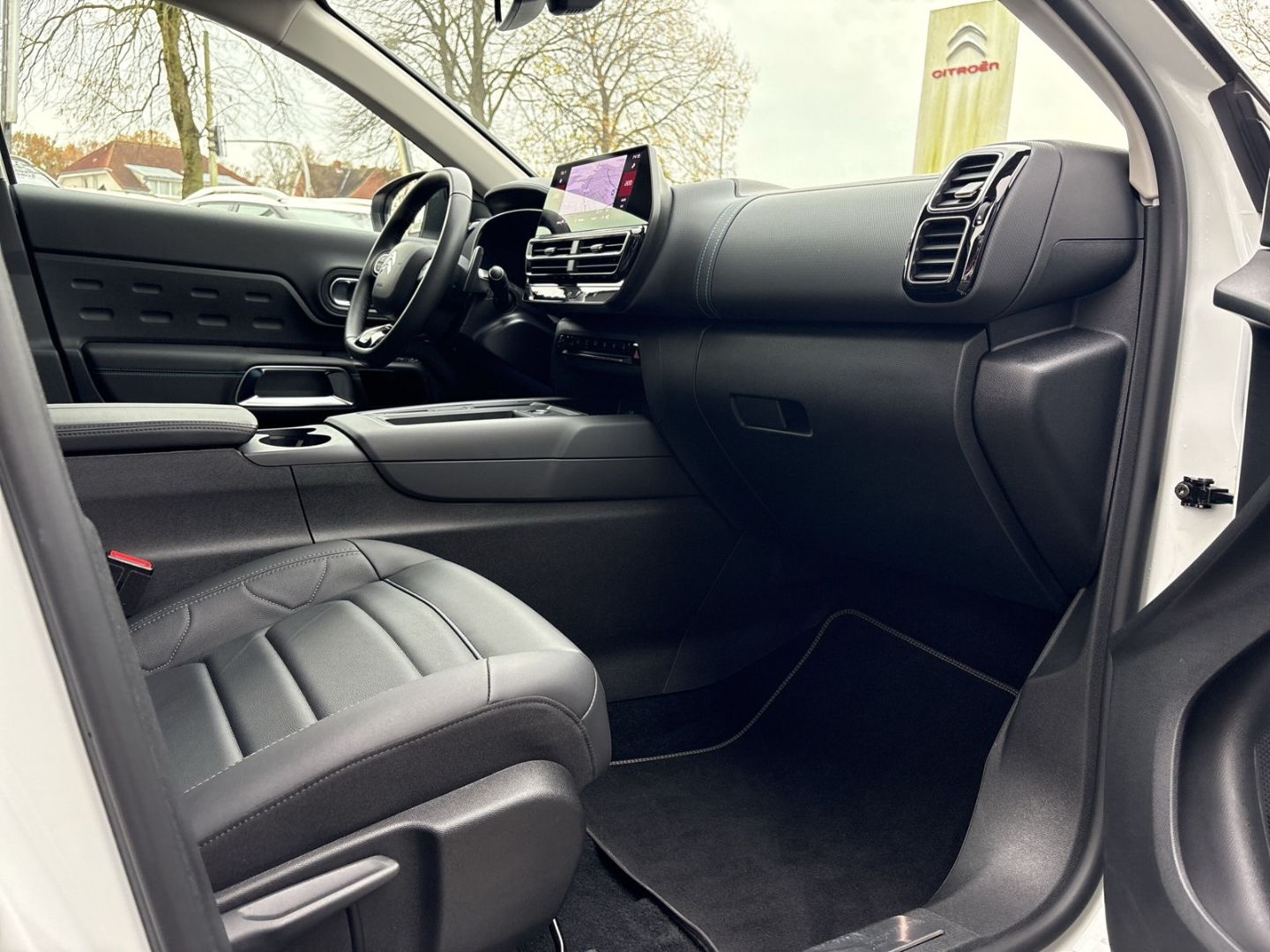 Fahrzeugabbildung Citroën C5 Aircross Shine Pack PT 130 EAT8 El. Pano Navi