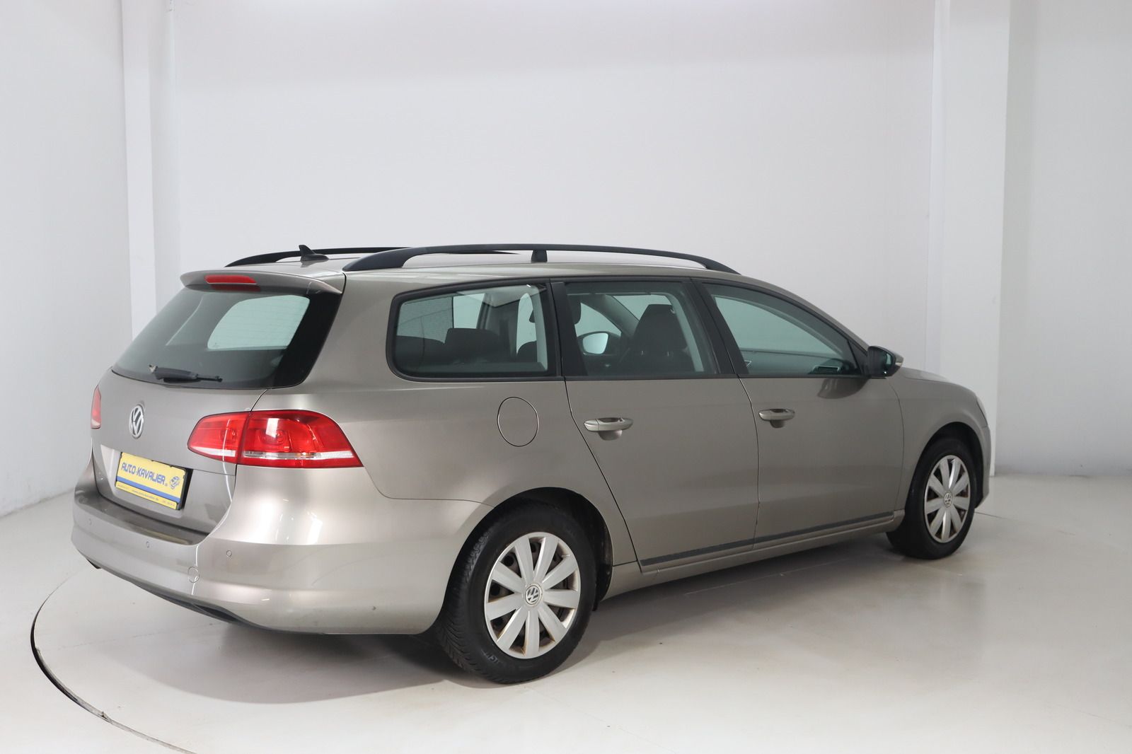 Fahrzeugabbildung Volkswagen Passat 1.4 TSI Trendline Variant  * Sitzhzg. PDC