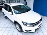 Volkswagen Tiguan*Navi*Rentnerfahrzeug*Top gepflegt*Shz* - : Geländewagen, Rent