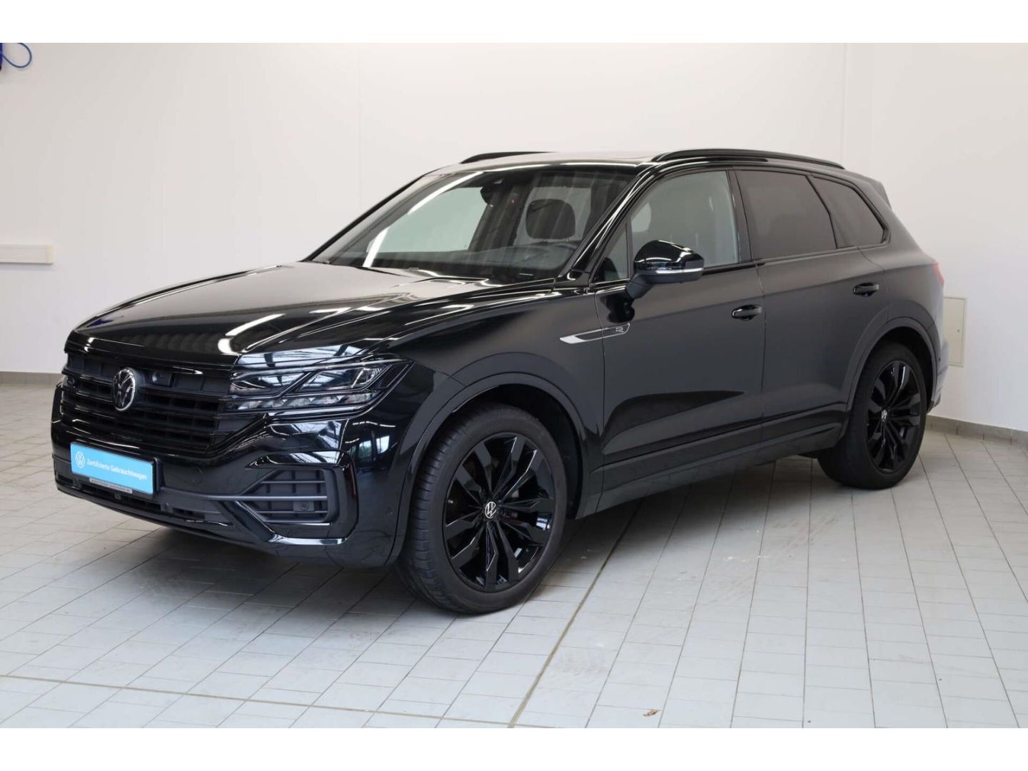 Volkswagen Touareg 3.0 TDI V6 4Motion R-Line Black Style foto 2