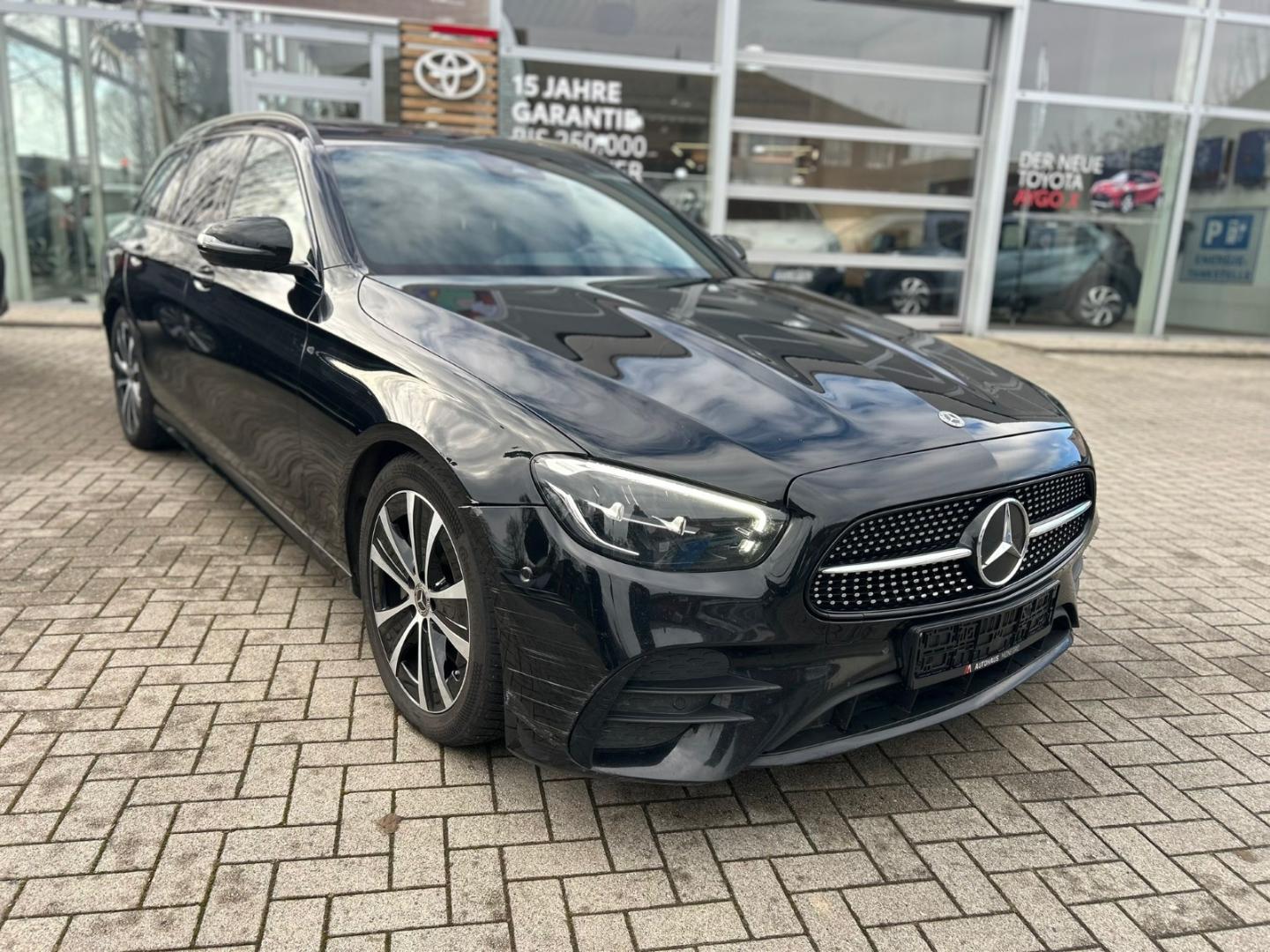 Mercedes-Benz E 220 d T AMG LED SHZ KAM TOTW ACP AA el. Heck