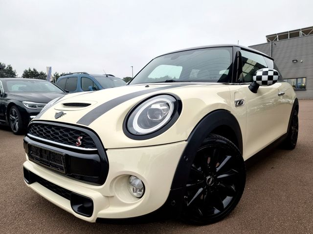 MINI COOPER S  Aut-F1  Leder Navi Panorama LED SHZ