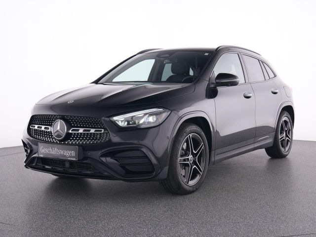 Mercedes-Benz GLA 180 AMG+NIGHT+STANDHZG+PANO+AHK+KEYLESS+360°