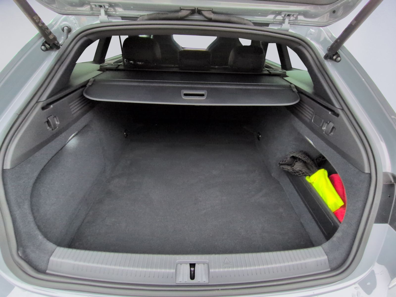 Arteon R Shooting Brake  VMAX.270 km/h+PANO+