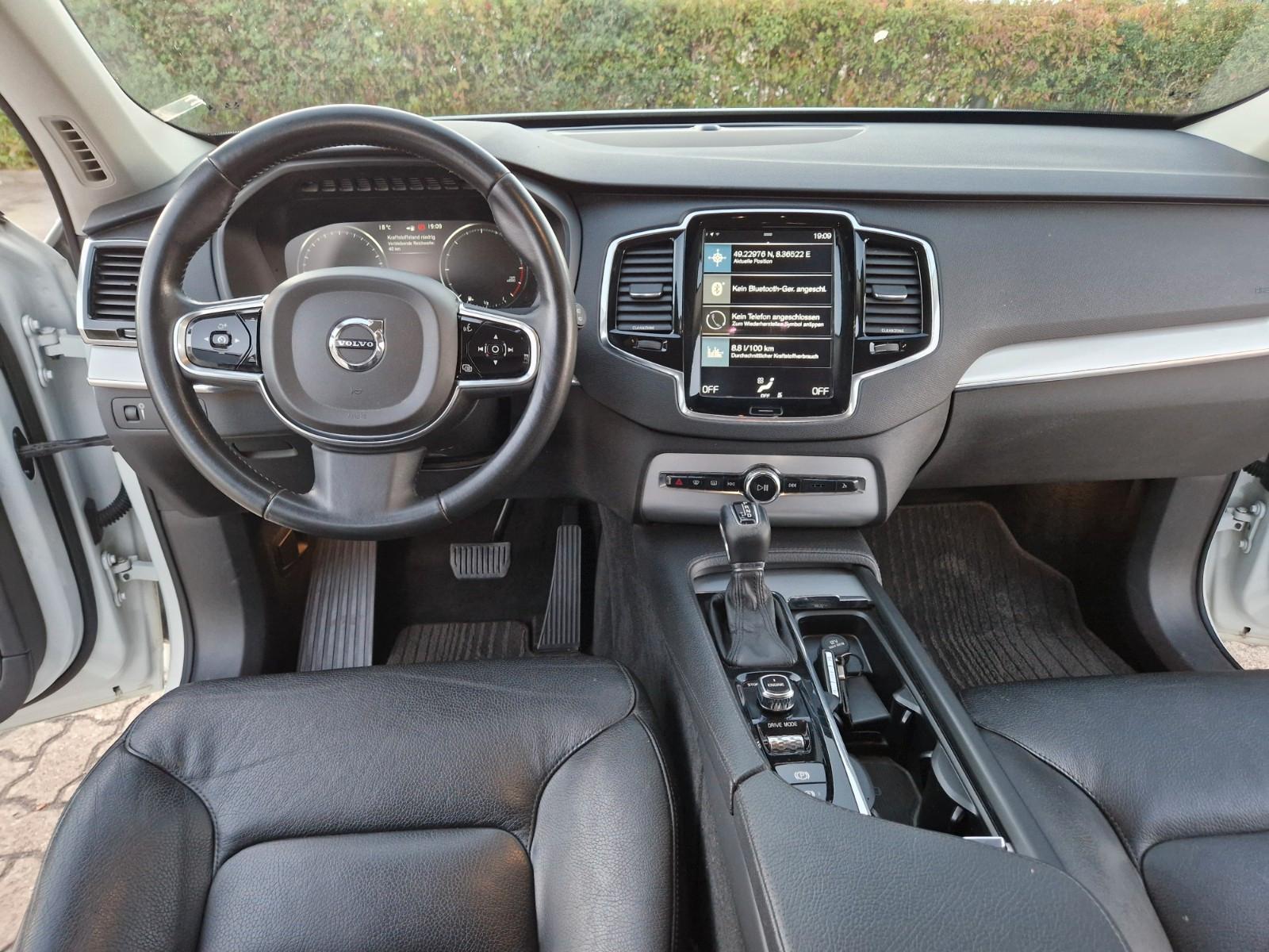 Volvo XC 90 XC90 Momentum AWD
