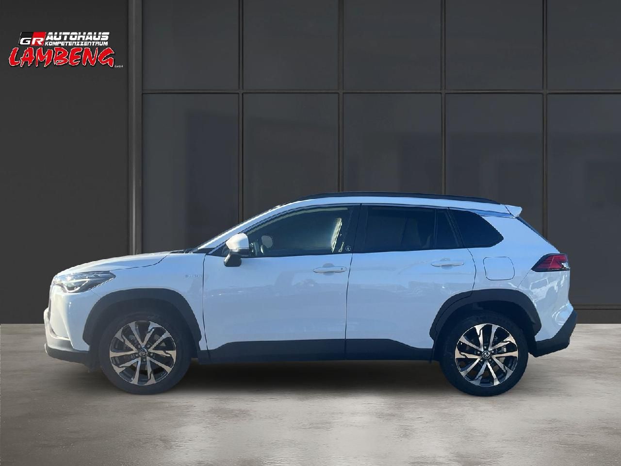 Toyota 2.0 Hybrid FWD Team D SHZ ALLWETTER foto 3