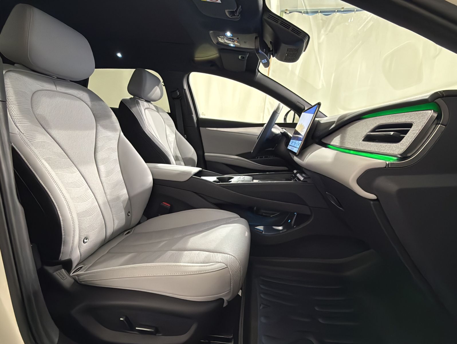 BYD SEAL 6