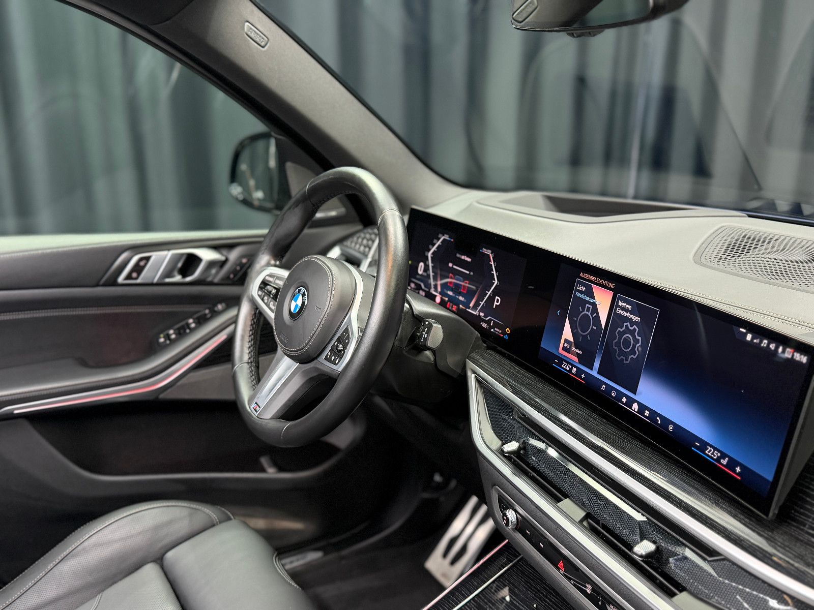 Fahrzeugabbildung BMW X5 40 d xDrive M SPORT PRO|PANO|M-SITZE|INDIVID