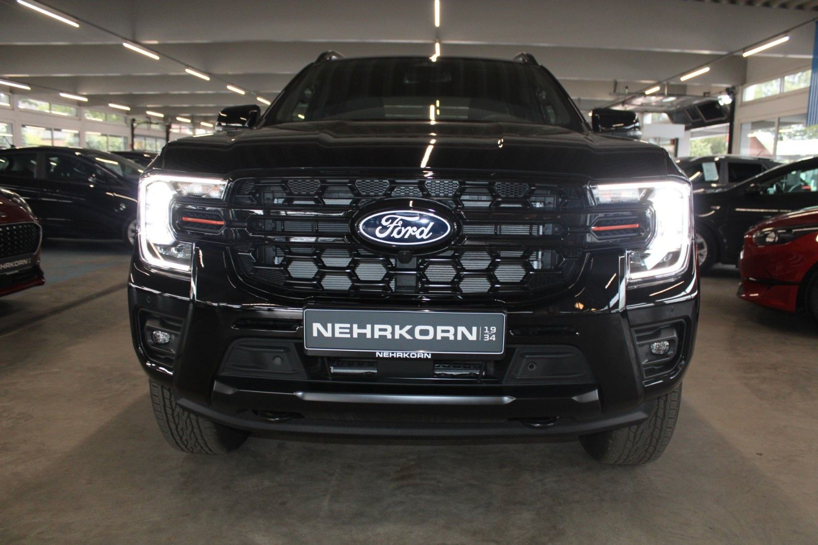 Fahrzeugabbildung Ford Ranger PHEV Wildtrak AHK ROLLO B&O ACC 360°