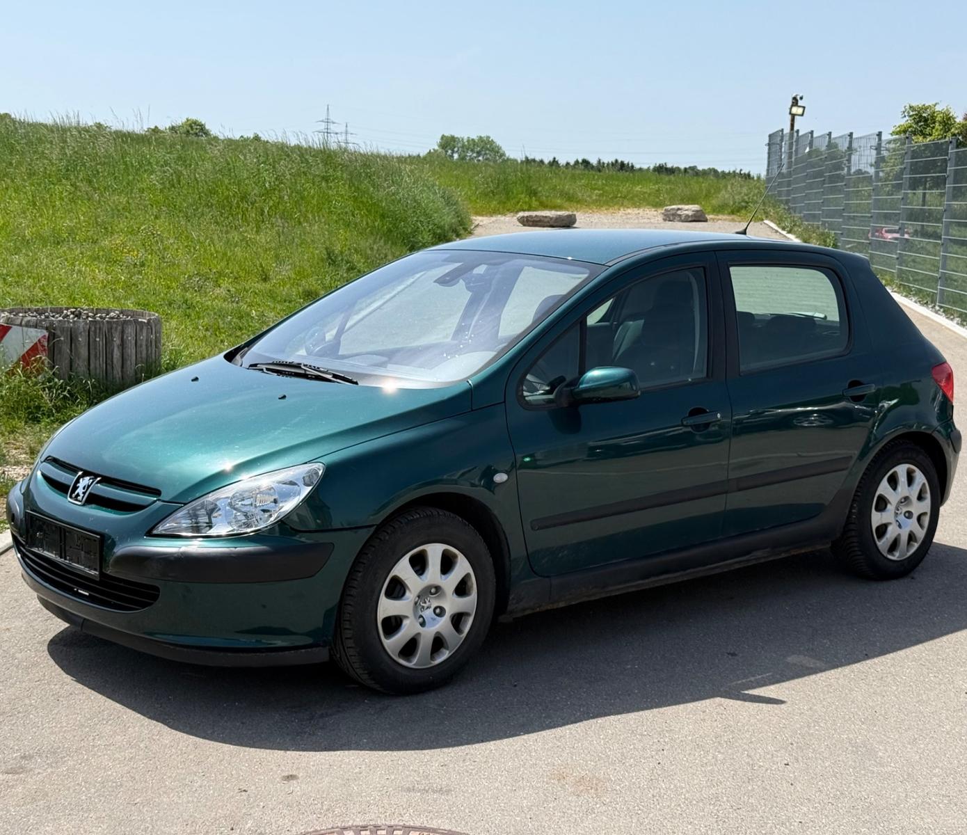Peugeot 307 Lim. 2.0 HDI *68.000 KM*KLIMA*5.TÜRIG*1.HAND