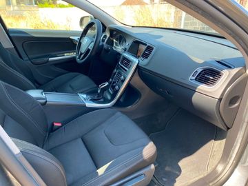 Volvo V60 - 10