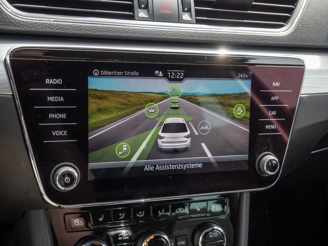 Superb Combi 2.0 TDI DSG Ambition SHZ NAVI ACC