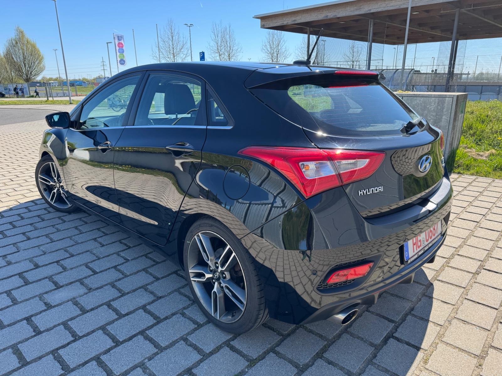 Hyundai Sport i30 1.6 Turbo Navi Kamera Euro6 186ps