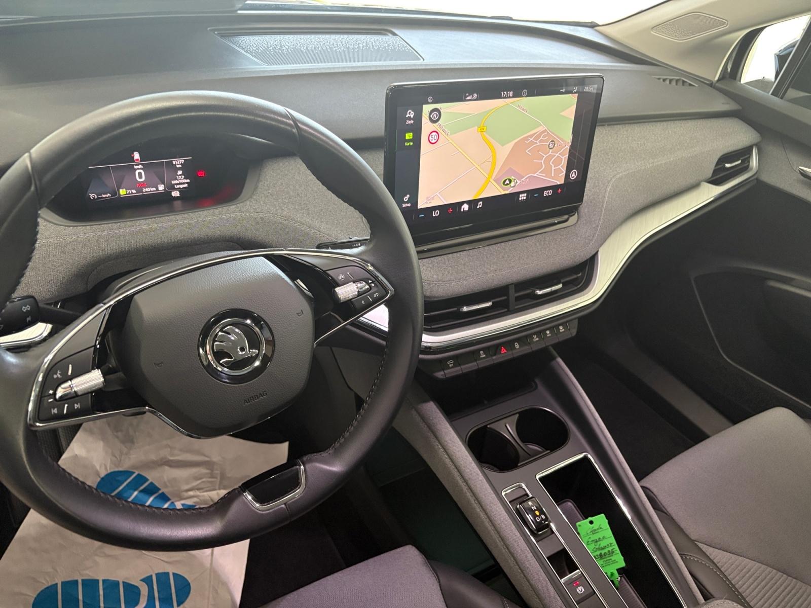 Skoda Enyaq LOFT 180PS 60kWh +WÄPU+LED+CARPLAY+RKAM+NA
