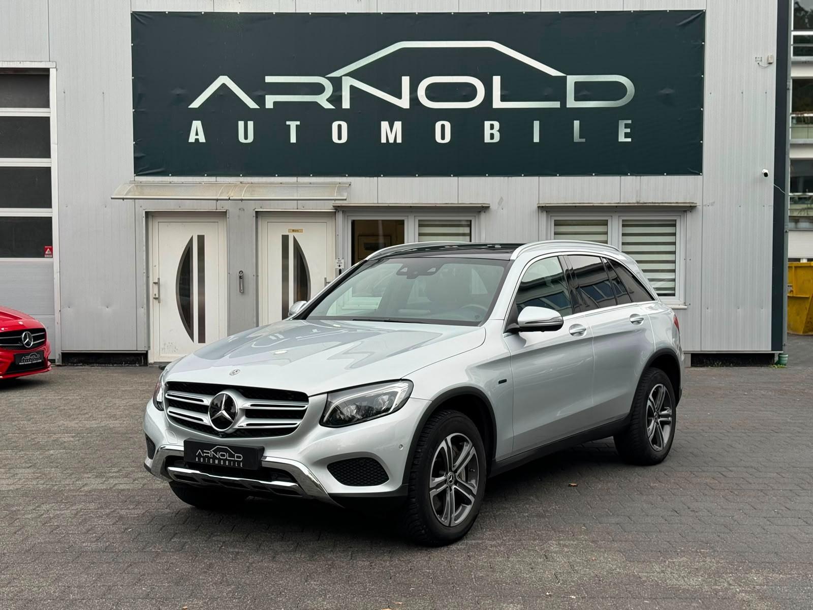 Mercedes-Benz GLC 350e 4Matic Hybrid*360°*HuD*PANO*LED*DISTRON