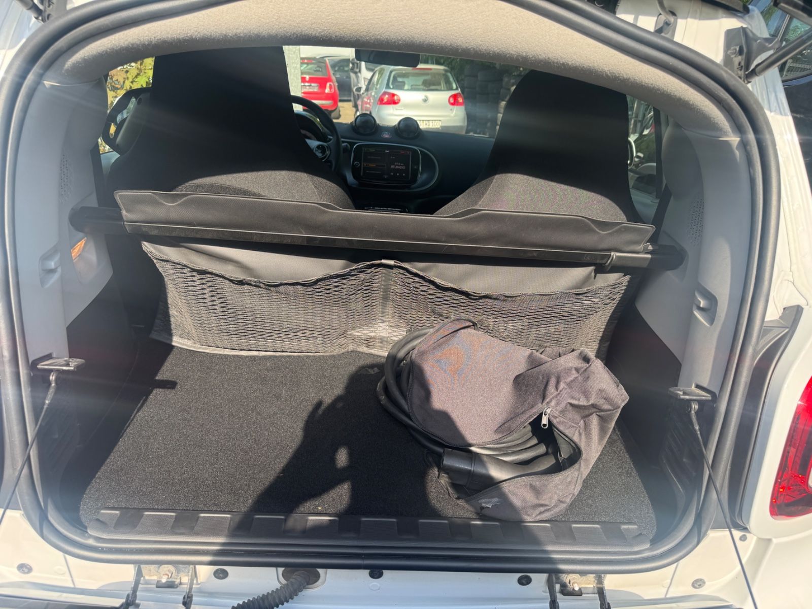 Fahrzeugabbildung Smart ForTwo fortwo coupe EQ Klima+22KW+Tempomat
