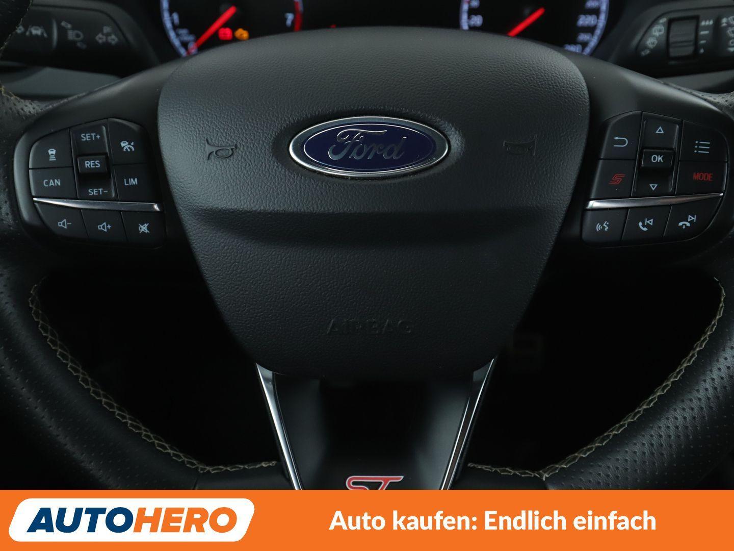Ford Focus 2.3 EcoBoost ST *NAVI*LED*ACC*PDC*SHZ*LHZ*