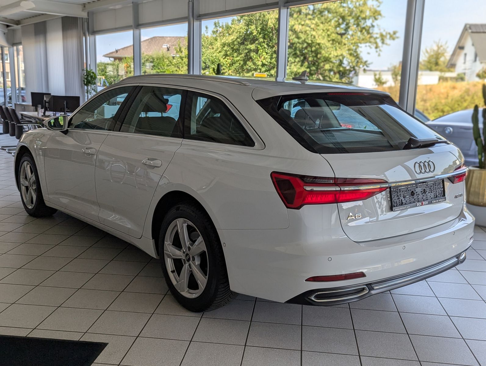 Fahrzeugabbildung Audi A6 40 TDI S-tr.sport ACC 360° MMI+ Lenkrad-Hz.