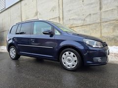 VW Touran Highline 2.0TDI 140PS 7Sitze Pano