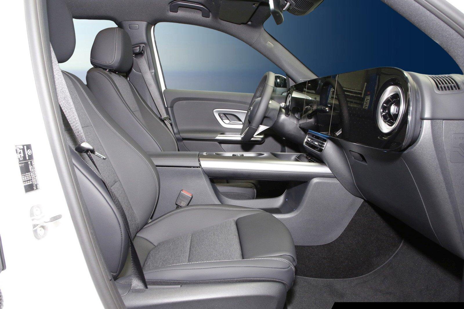 Mercedes-Benz GLB 200 EQ Progressive/360°/Pano/Night/Memory