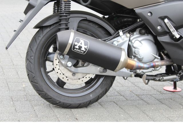 Yamaha X-Max 250 ABS +ARROW