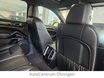Porsche Cayenne - 11