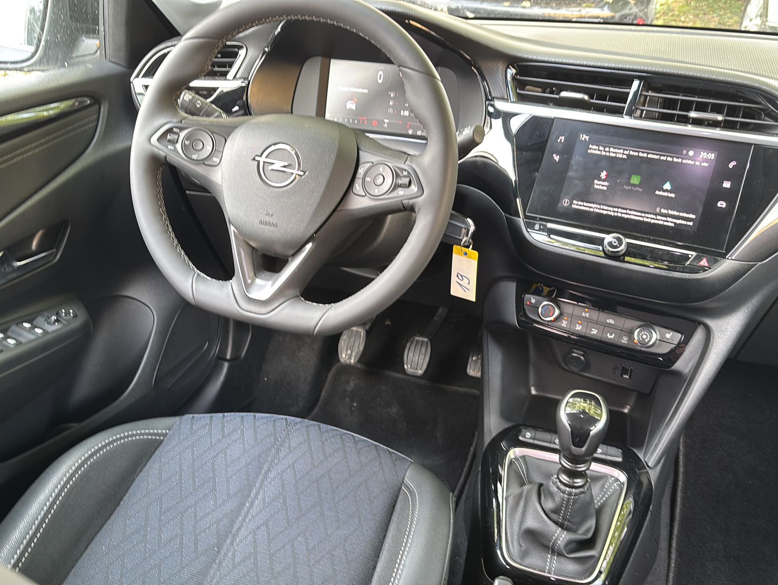 Fahrzeugabbildung Opel Corsa 1.2 Direct Injection Turbo 74kW