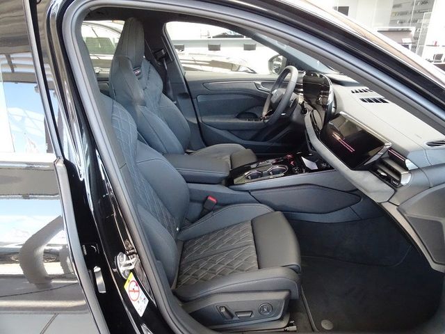A6 Avant TDI S-tronic S Line quattro / Tech pro