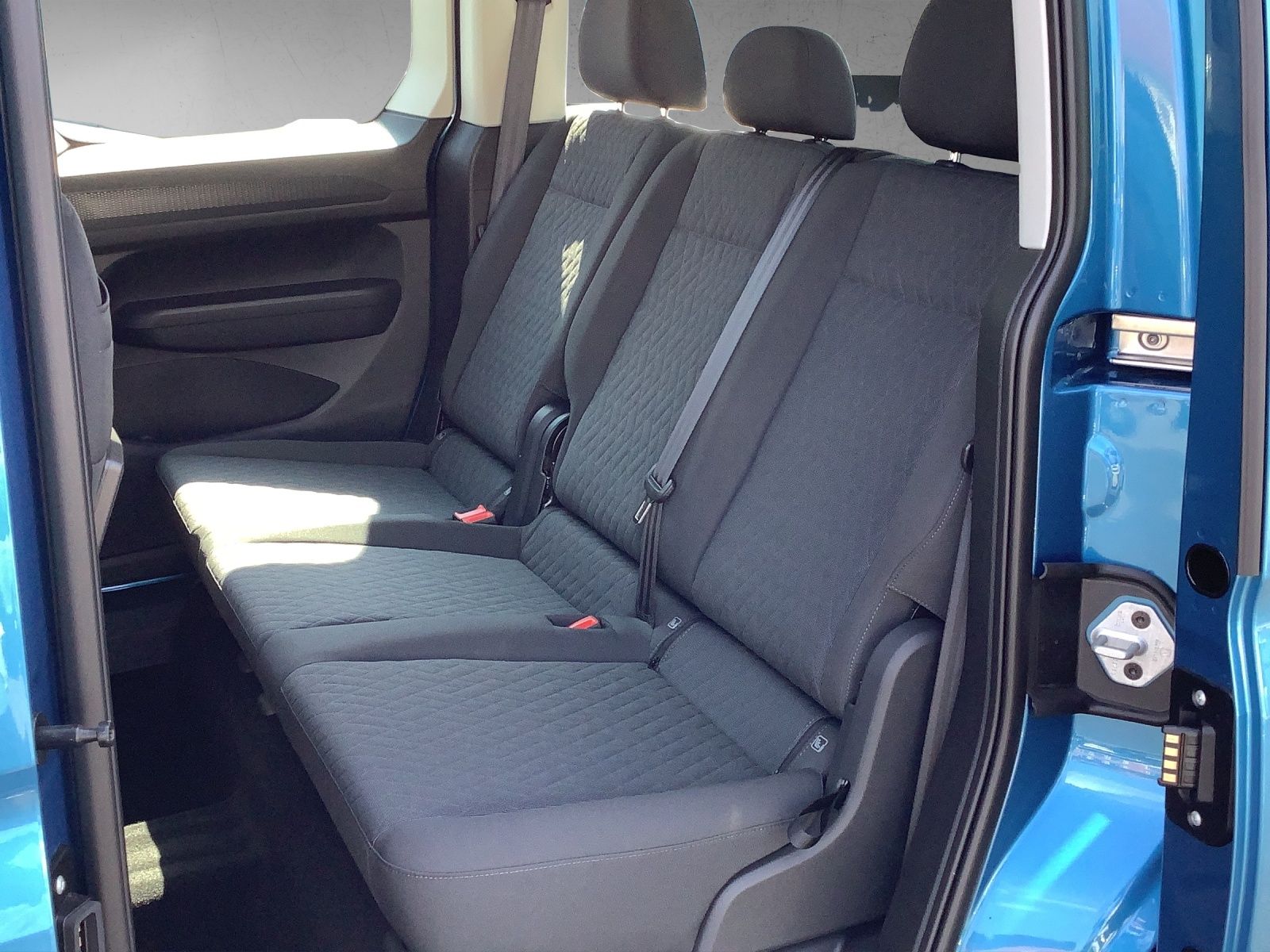 Fahrzeugabbildung Volkswagen Caddy TDI Life LED NAVI PDC GRA REAR VIEW
