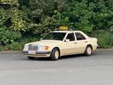 Mercedes-Benz 200D W124 Taxi original HUneu einmaliger Zustand - Mercedes-Benz 200: W124 200d