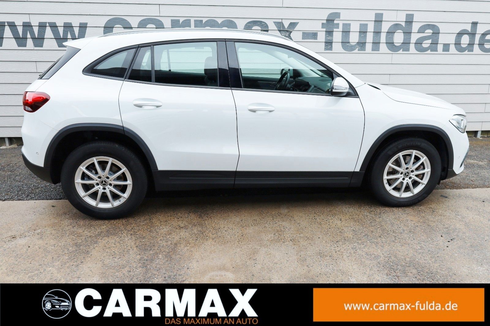 Fahrzeugabbildung Mercedes-Benz GLA 200 d,T.Leder,Navi,LED,Kamera,ACC,Panor.,AHK
