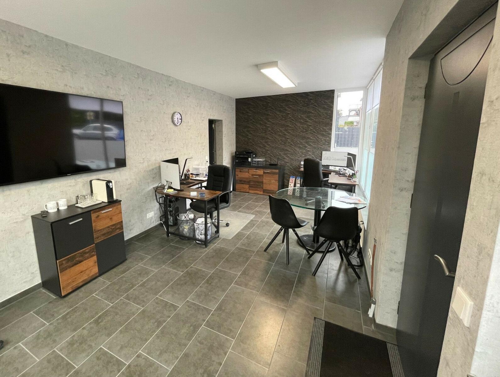 showroom-image-main