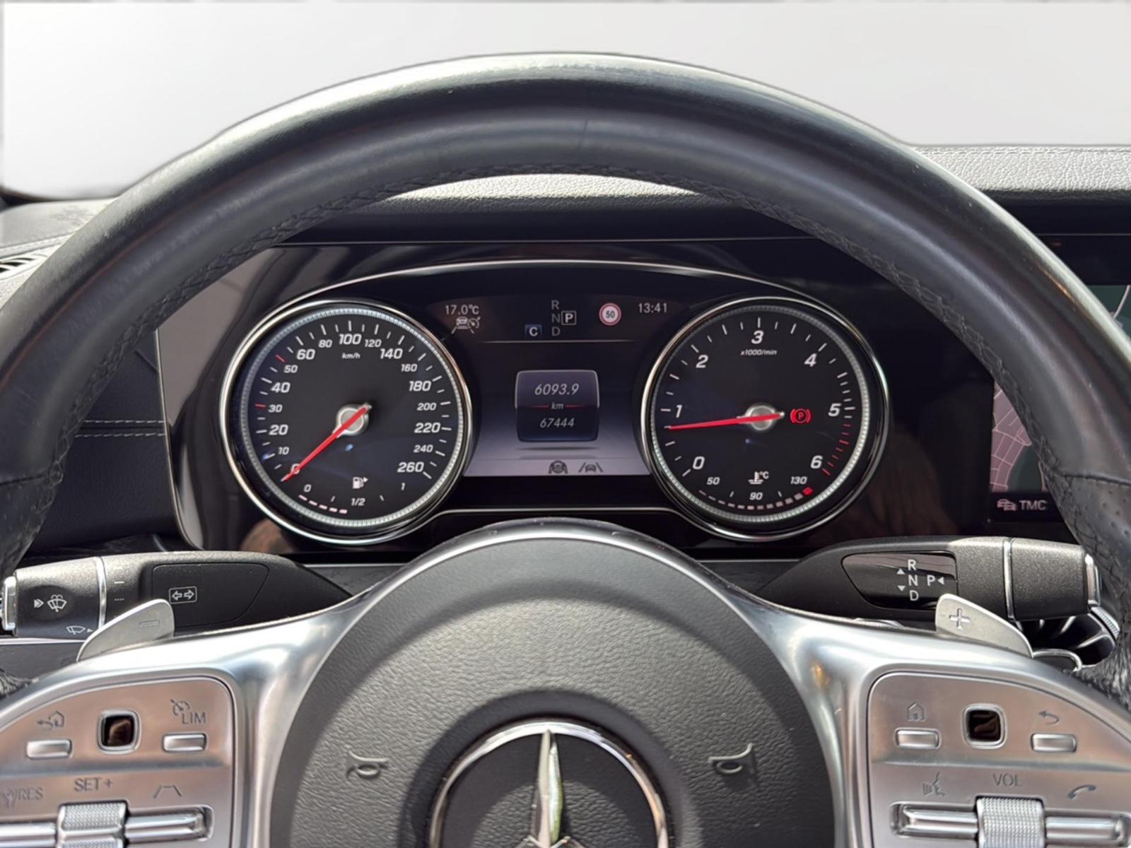 Mercedes-Benz CLS 300 d AMG LINE*15M JUNGE STERNE*AHK*360°*SD*
