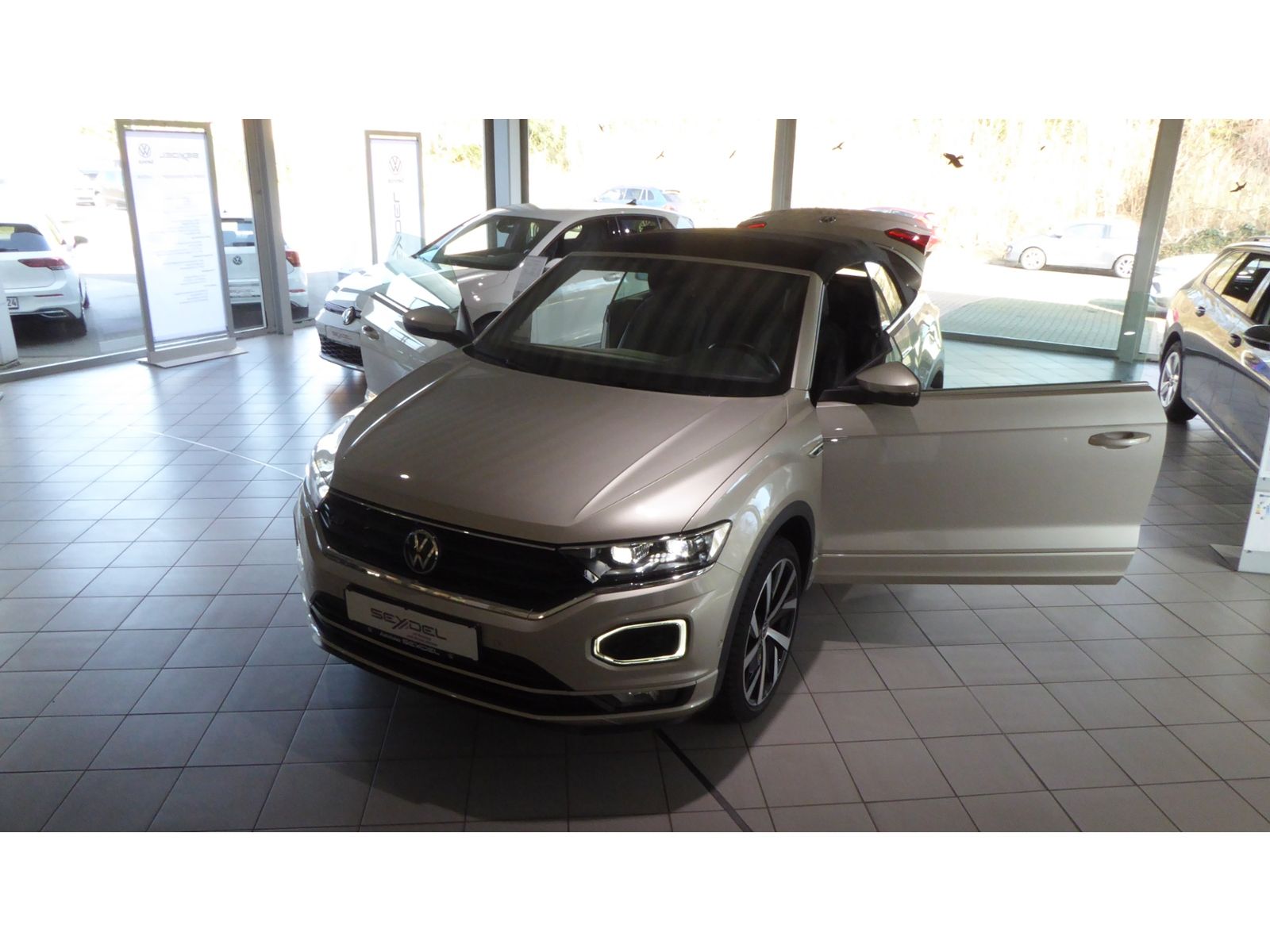Volkswagen T-Roc Cabriolet R-LINE 1.5 TSI DSG NAVI AHK KAME imagem 3