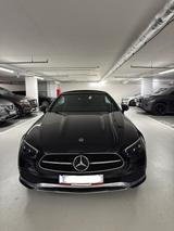 Mercedes-Benz E 300 Cabriolet - Mercedes-Benz E 300 mit Benzin-Antrieb: Cabrio