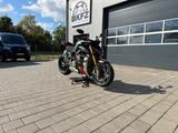 Ducati Streetfighter V4 SP2 - Ducati Streetfighter V2 S