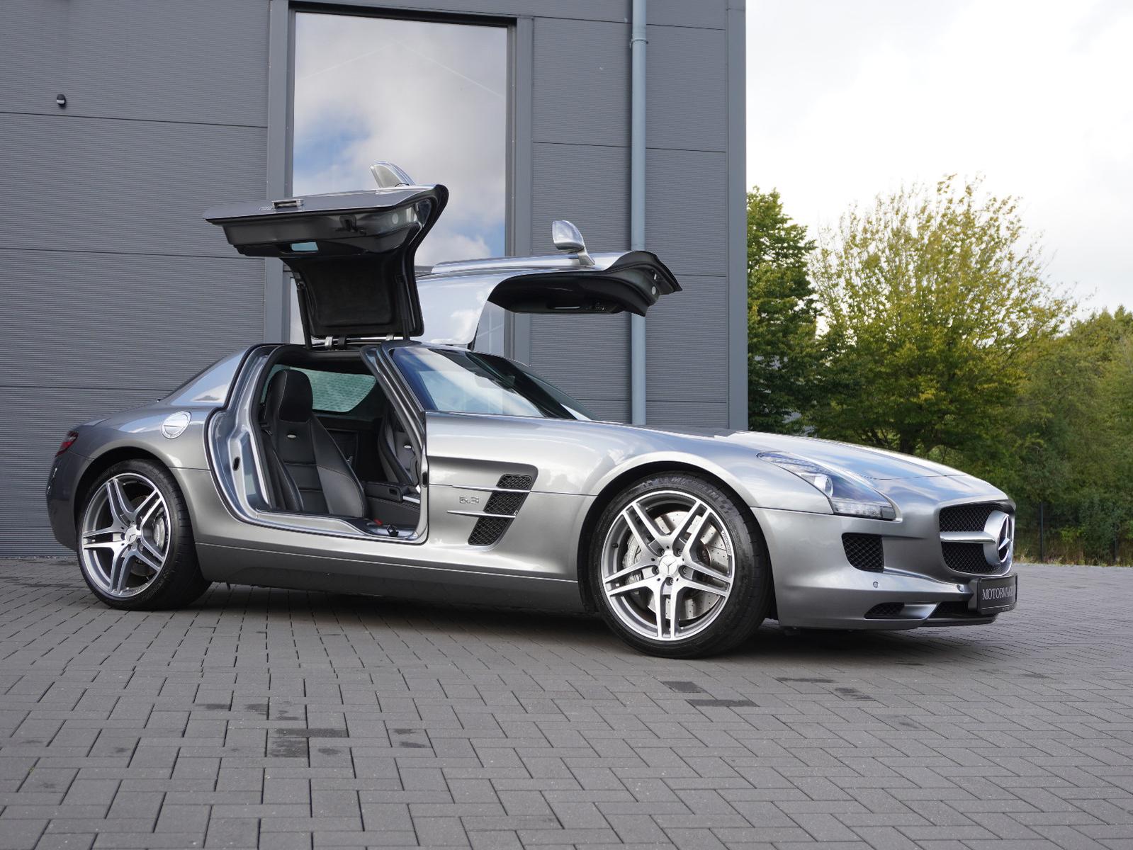MERCEDES-BENZ SLS AMG 6.3 V8 IMOLA GRAU